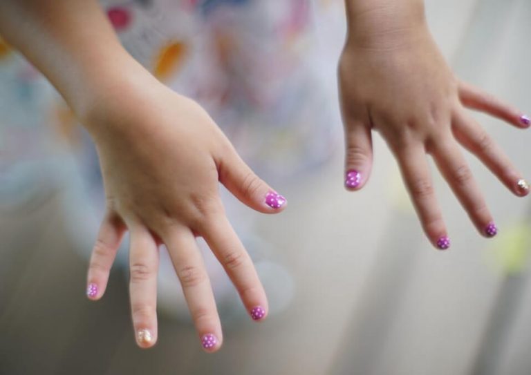 Top Picks of Non-toxic Nail Polish for Kids